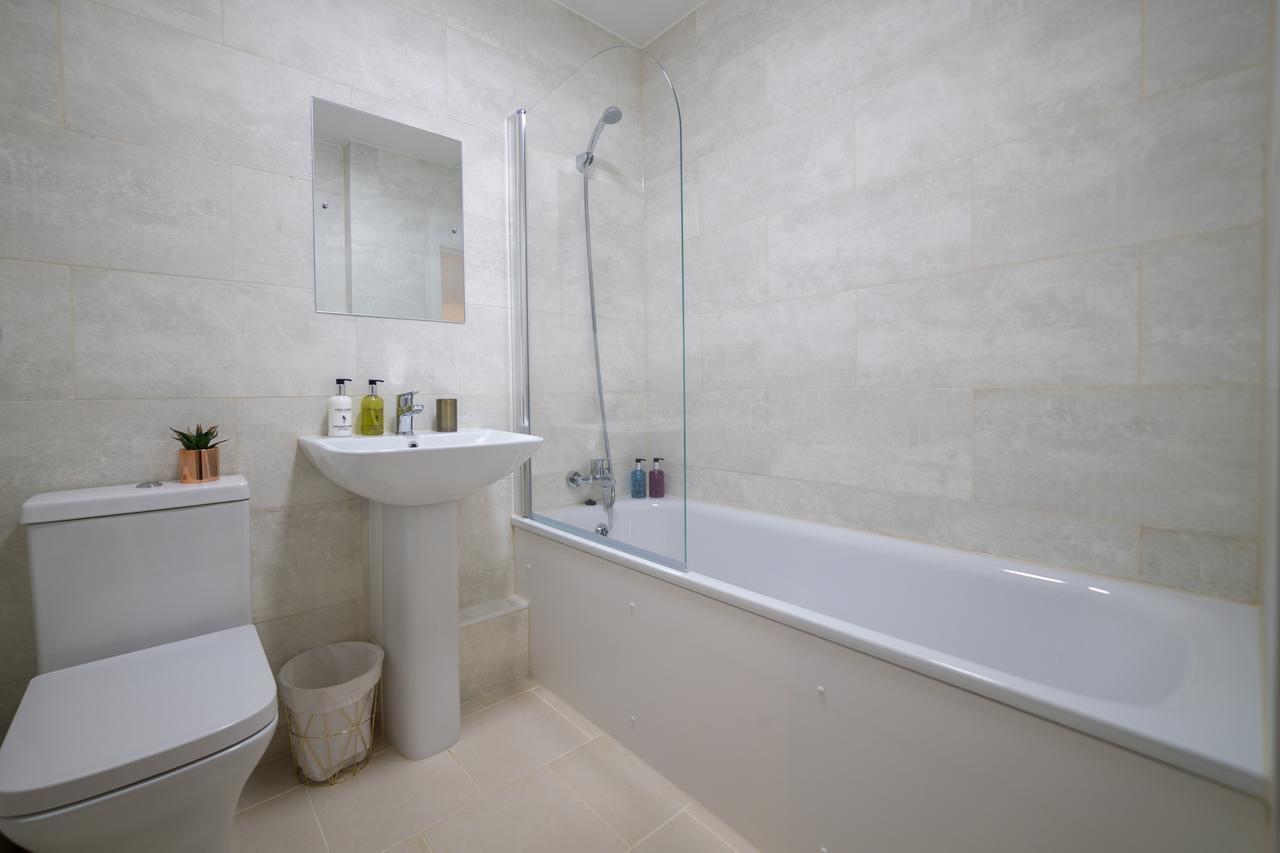 London Heathrow Serviced Apartments Ashford  Exteriér fotografie